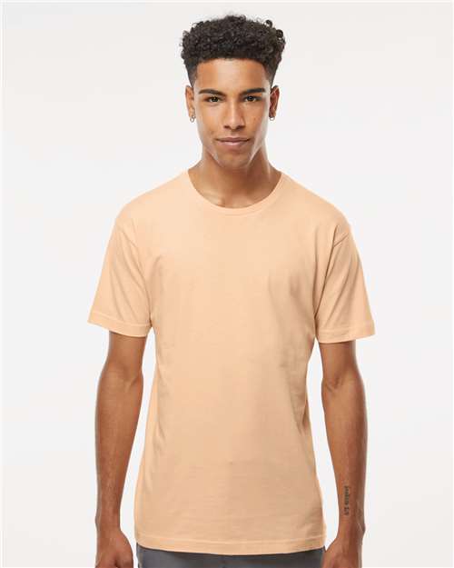 LAT 6901 - Unisex Fine Jersey Tee