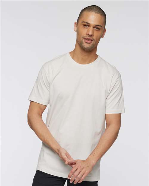 LAT 6901 - Unisex Fine Jersey Tee