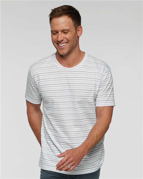 LAT 6901 - Unisex Fine Jersey Tee