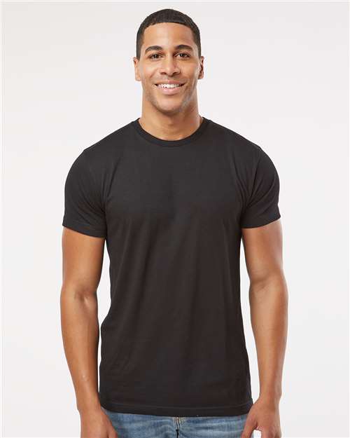 LAT 6901 - Unisex Fine Jersey Tee